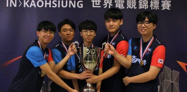 期待已久的 期待已久的