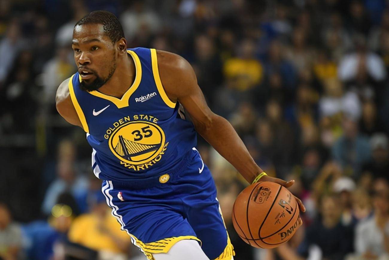 卡利亚里询 卡利亚里询